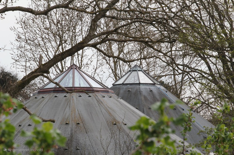 Et billede af toppen af Tigerens Rede med de to kupler.
